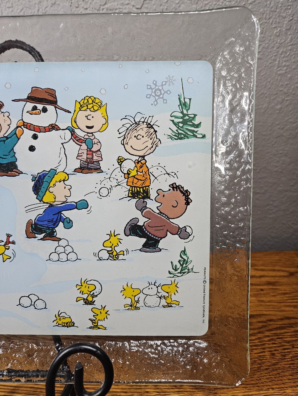 Peanuts Snowball Fight Glass Serving Tray - Picture 4 of 11